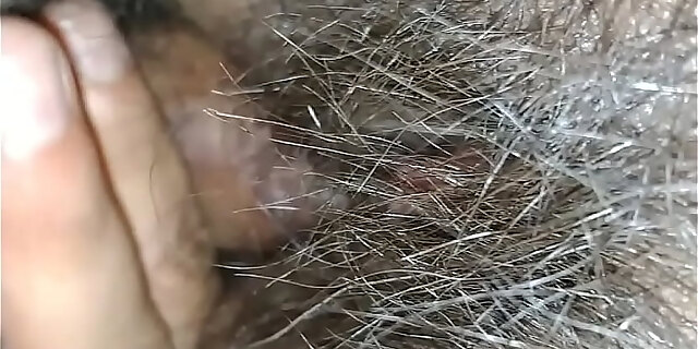 blowjob,brunette,hairy